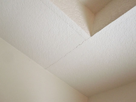 Southern Painting - Ceiling Crack Repair